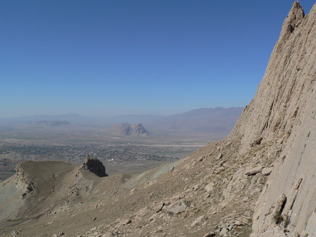 p090
