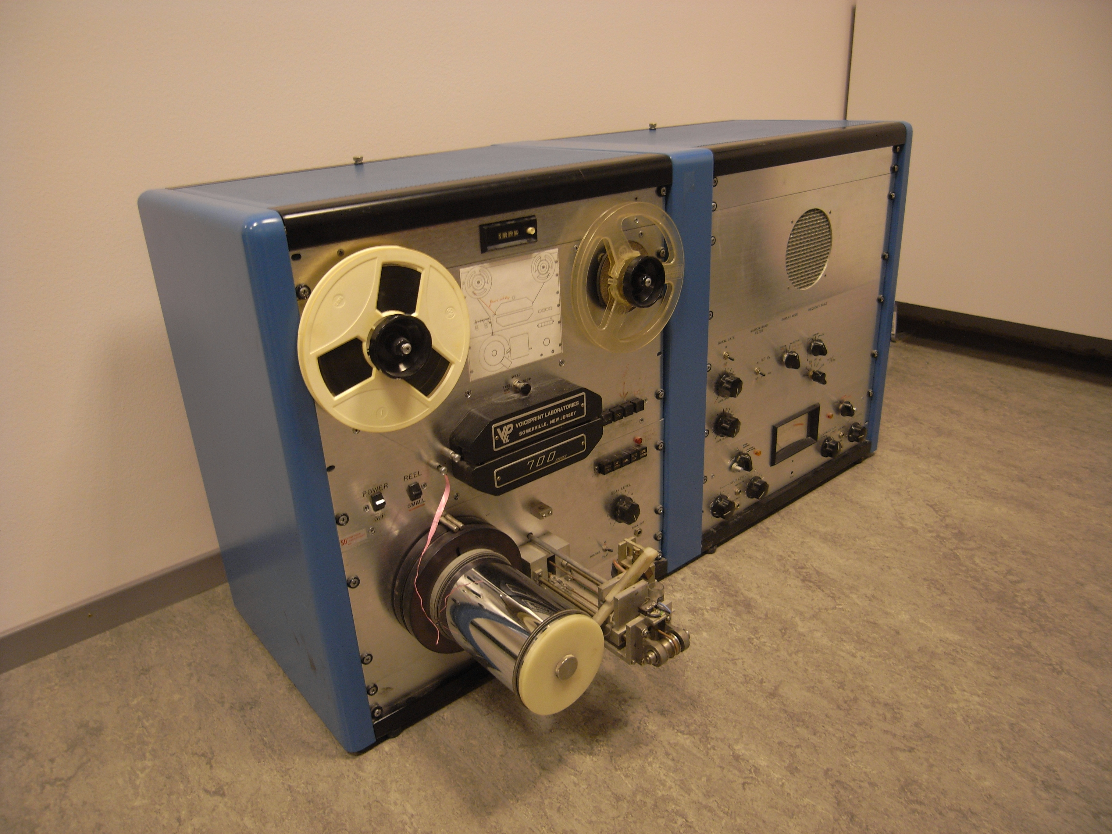 Spektrograaf Voiceprint Laboratories 1970. aastate lõpust.